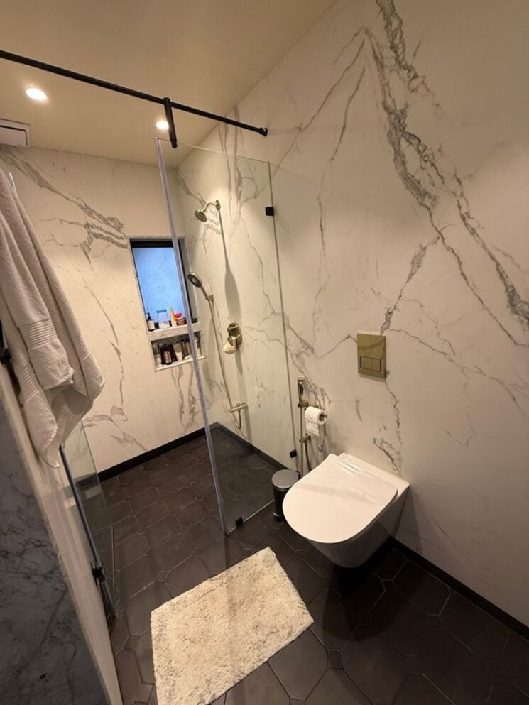 Bathroom, khar west 3 Bedroom 1100 Sq.Ft. Apartment In Khar West Mumbai 9798841