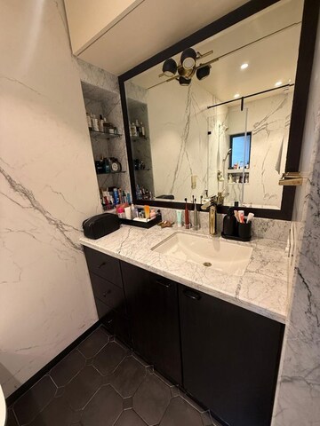  3 BHK Apartment at Khar West – for Rent