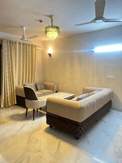 3.5 BHK + Pooja Room,Servant Room Apartment For Rent in Tata La Vida