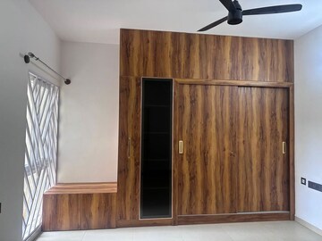 Room in 3 BHK Apartment at Casagrand Boulevard, Hennur Road – for Rent