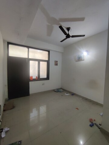 Room in 2 BHK Builder Floor at Jai Apartments Vaishali, Vaishali Sector 3 – for Rent