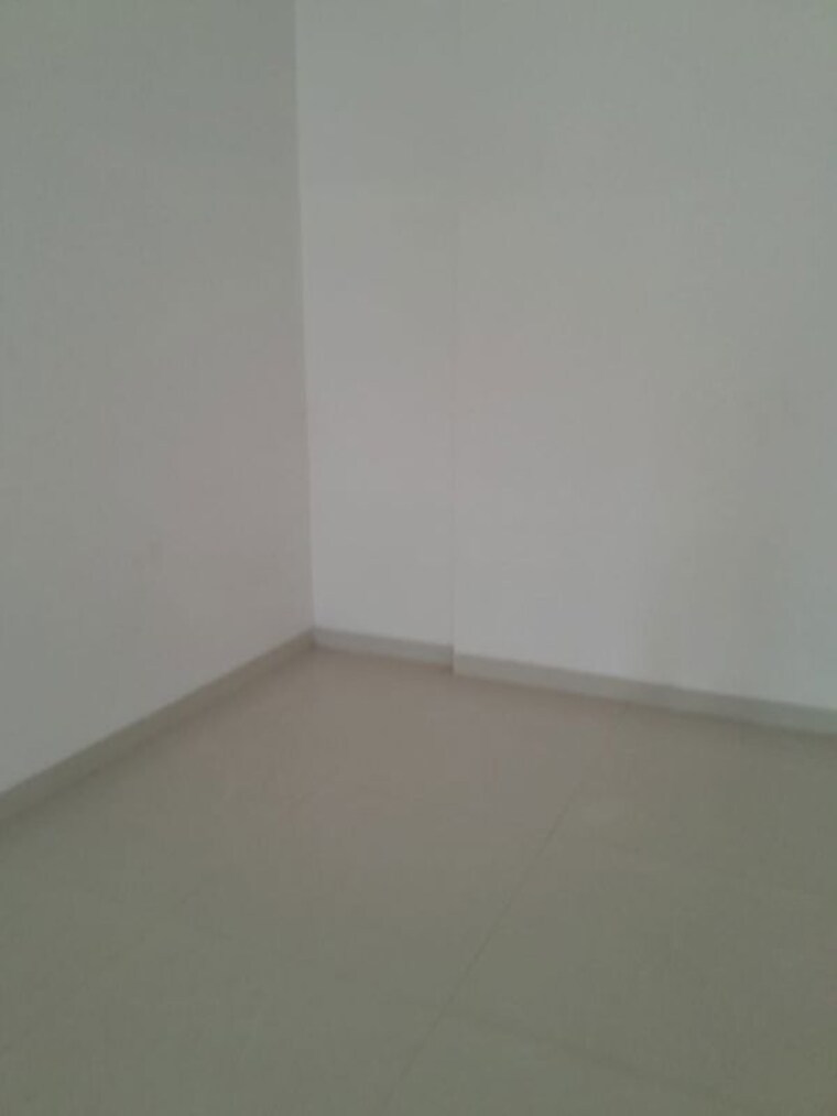 Room, the-zone Commercial Office Space in IT/SEZ 445 Sq.Ft. In Borivali West Mumbai 9799157
