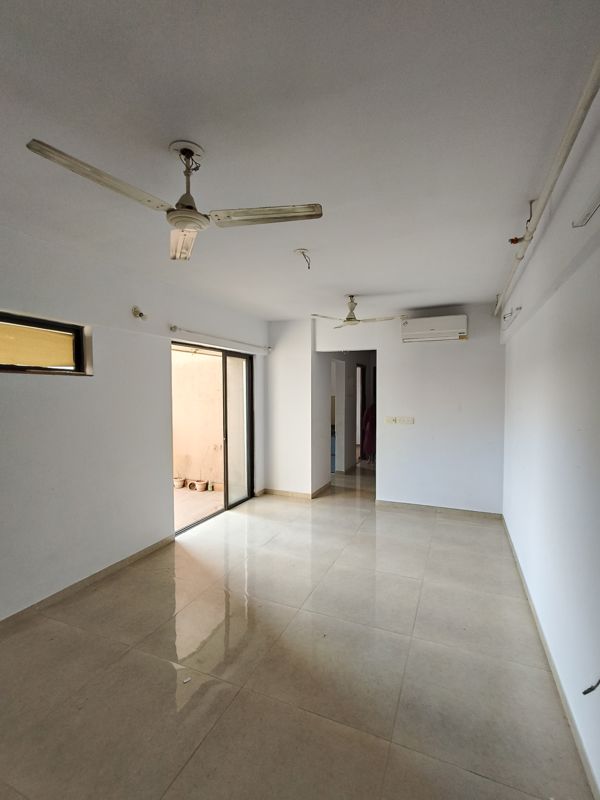 1.5 BHK + Pooja Room,Extra Room Apartment For Rent in Lodha Lakeshore Greens