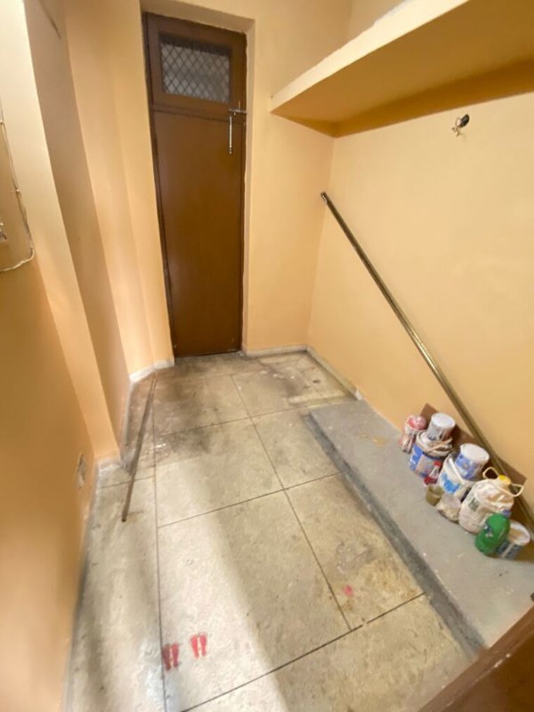 undefined, sector 7 dwarka 3 Bedroom 1500 Sq.Ft. Apartment In Sector 7 Dwarka Delhi 9799208