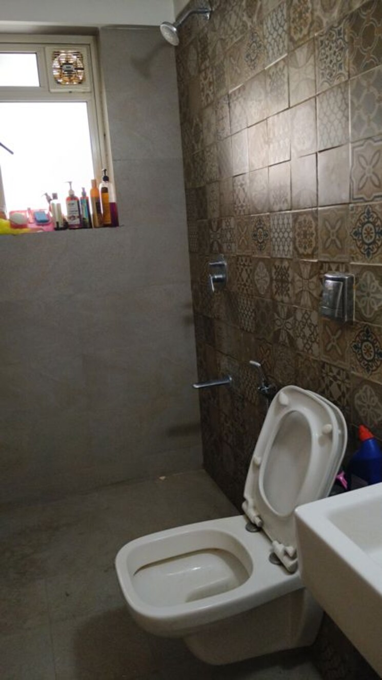 Bathroom, supreme-estia-phase-1 3 Bedroom 1407 Sq.Ft. Apartment In Baner Pune 9799262