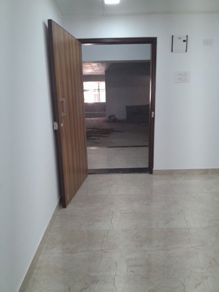 Room, borivali west Commercial Office Space 445 Sq.Ft. In Borivali West Mumbai 9799270