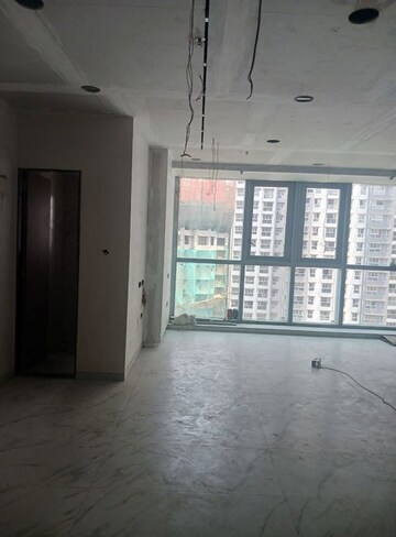 Room in  Office Space at Wadhwa The Gateway, Mulund West – for Rent