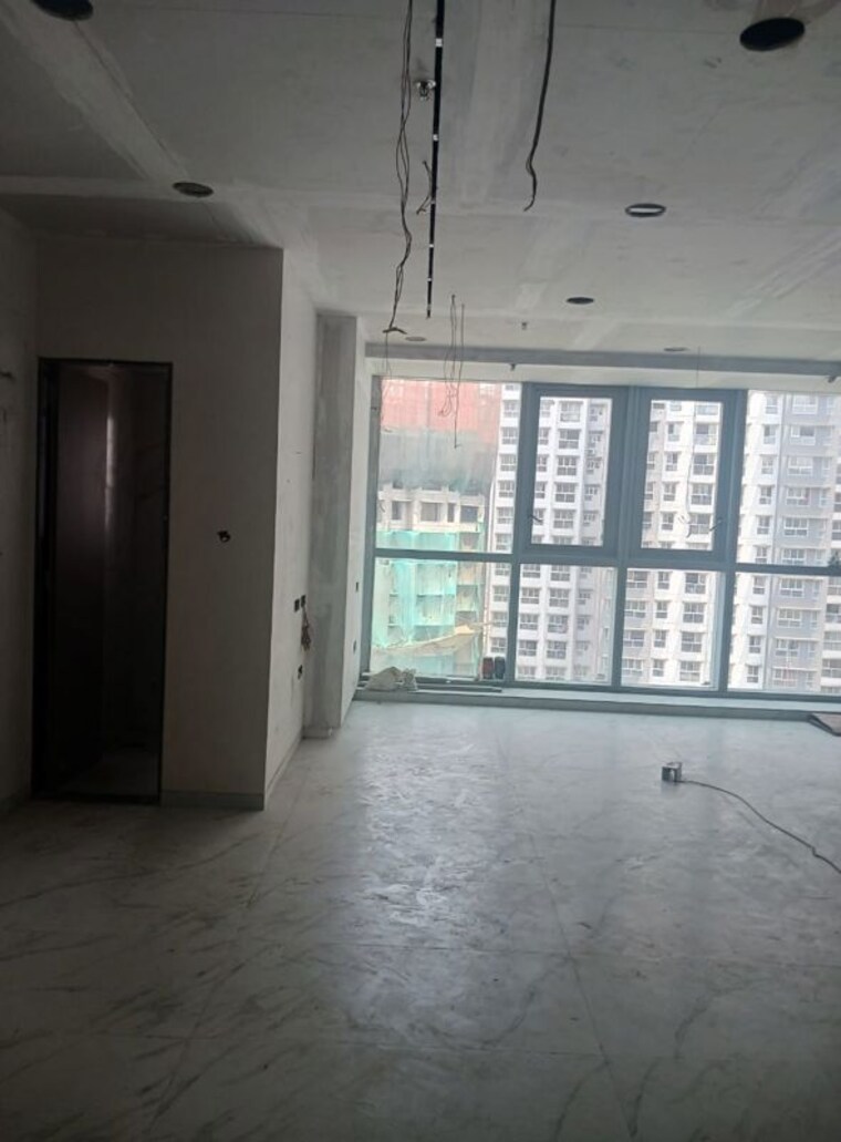 Room, wadhwa-the-gateway Commercial Office Space 900 Sq.Ft. In Mulund West Mumbai 9799203