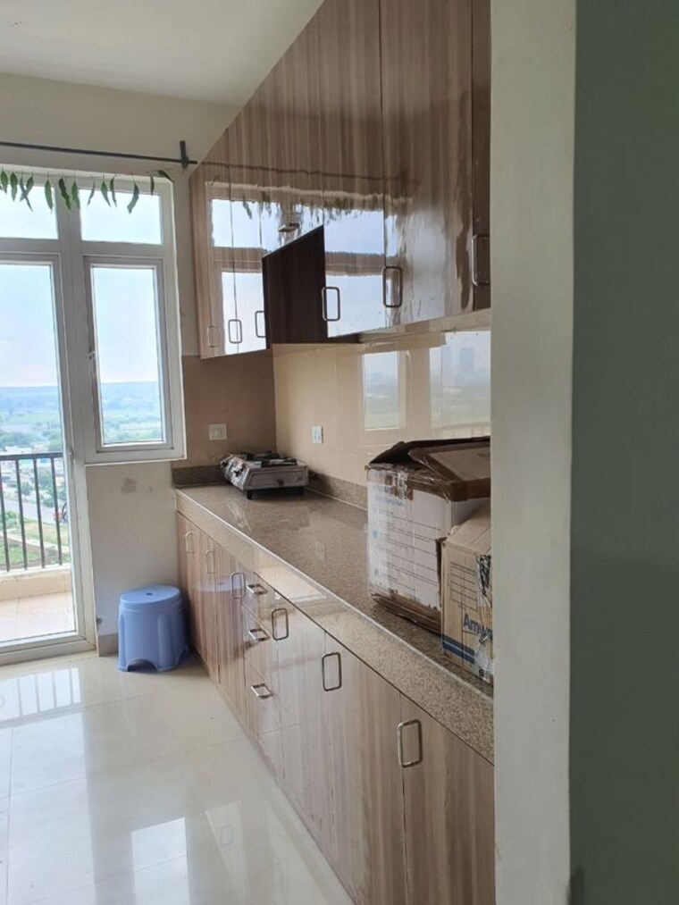 Kitchen, emaar-emerald-estate 2.5 Bedroom 1030 Sq.Ft. Apartment In Sector 65 Gurgaon 9799312