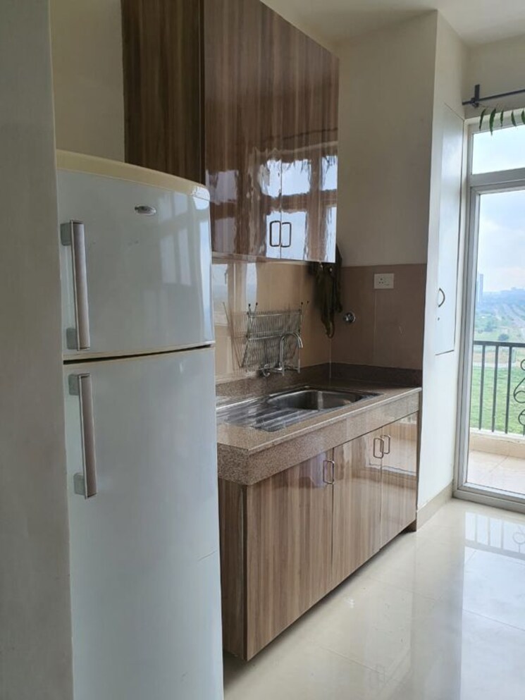 Kitchen, emaar-emerald-estate 2.5 Bedroom 1030 Sq.Ft. Apartment In Sector 65 Gurgaon 9799312