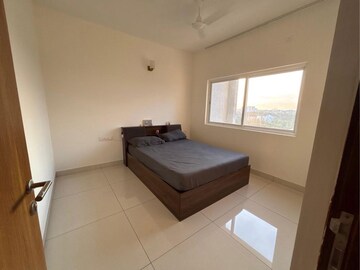 Room in 3 BHK Apartment at Avalon Park At The Prestige City, Sarjapur Road – for Rent