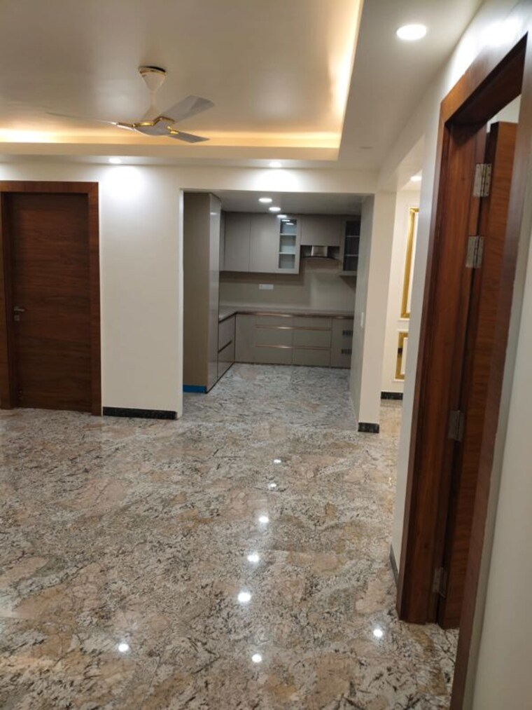 Kitchen, vipul-world-floors 4 Bedroom 4500 Sq.Ft. Builder Floor In Sector 48 Gurgaon 9799345
