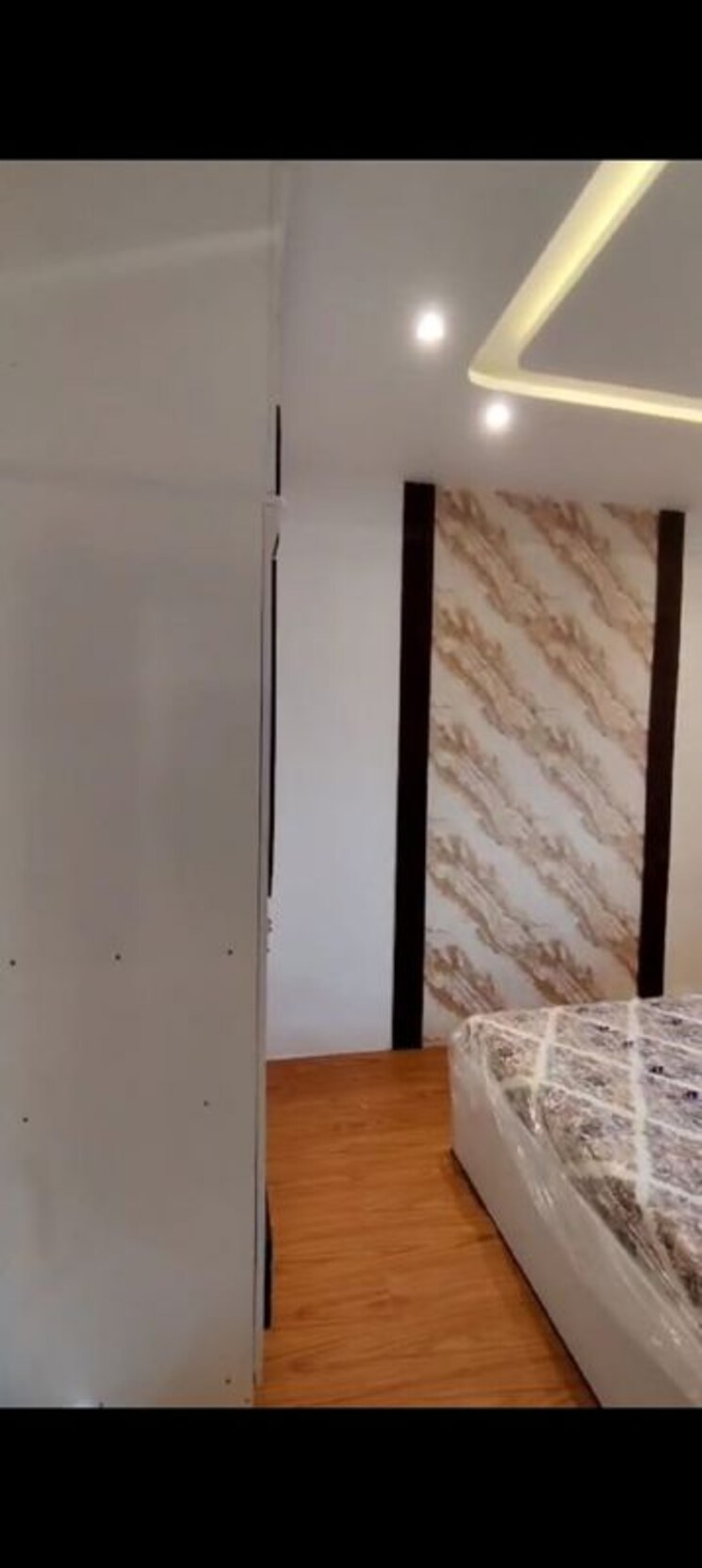 Room, bandra west 1 Bedroom 500 Sq.Ft. Apartment In Bandra West Mumbai 9799294