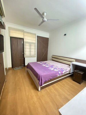 Bedroom in 4 BHK Apartment at Sector 5 Dwarka – for Rent