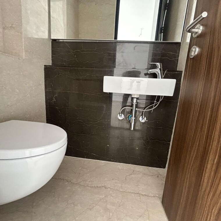 Bathroom, lodha-the-park 4 Bedroom 5080 Sq.Ft. Apartment In Century Mills Mumbai 9799395