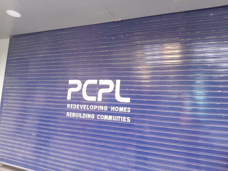 Room, borivali east Commercial Shop 505 Sq.Ft. In Borivali East Mumbai 9799430