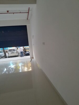 Furnished Amenities in  Shop at Borivali East – for Rent