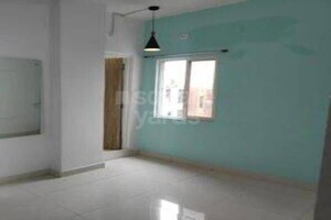 Room in 2 BHK Apartment at Beliaghata – for Rent