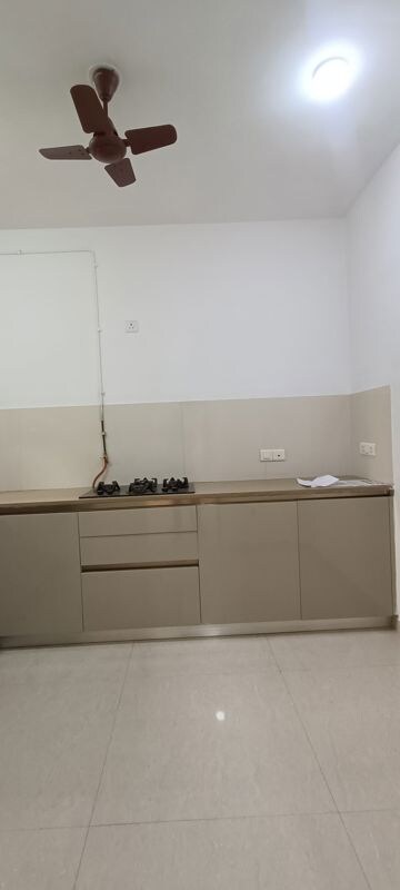 Furnished Amenities in 3 BHK Apartment at Hiranandani Estate Pelican, Ghodbunder Road – for Sale