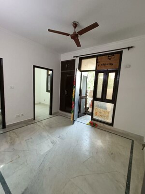 Room in 3 BHK Apartment at Sector 11 Dwarka – for Rent