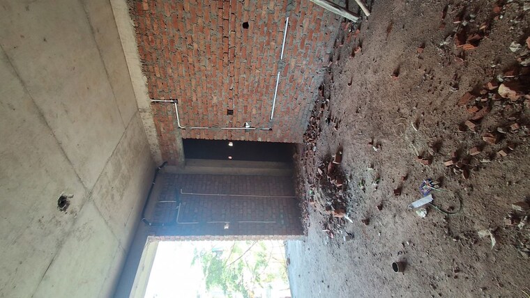 Room, sector 85 4 Bedroom 334 Sq.Yd. Builder Floor In Sector 85 Faridabad 9799566