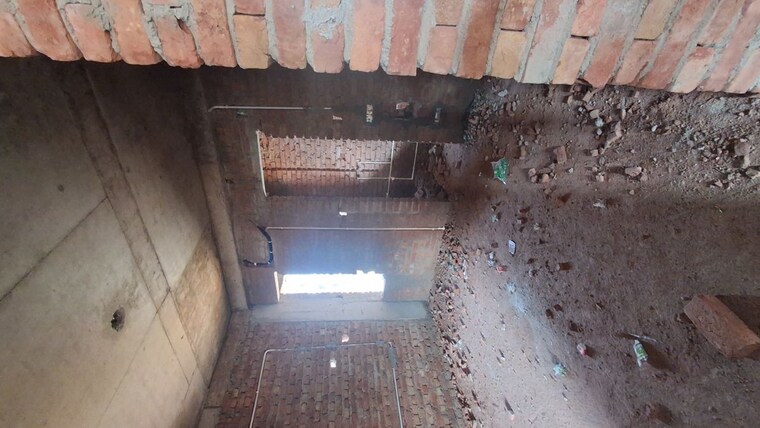 Room, sector 85 4 Bedroom 334 Sq.Yd. Builder Floor In Sector 85 Faridabad 9799566