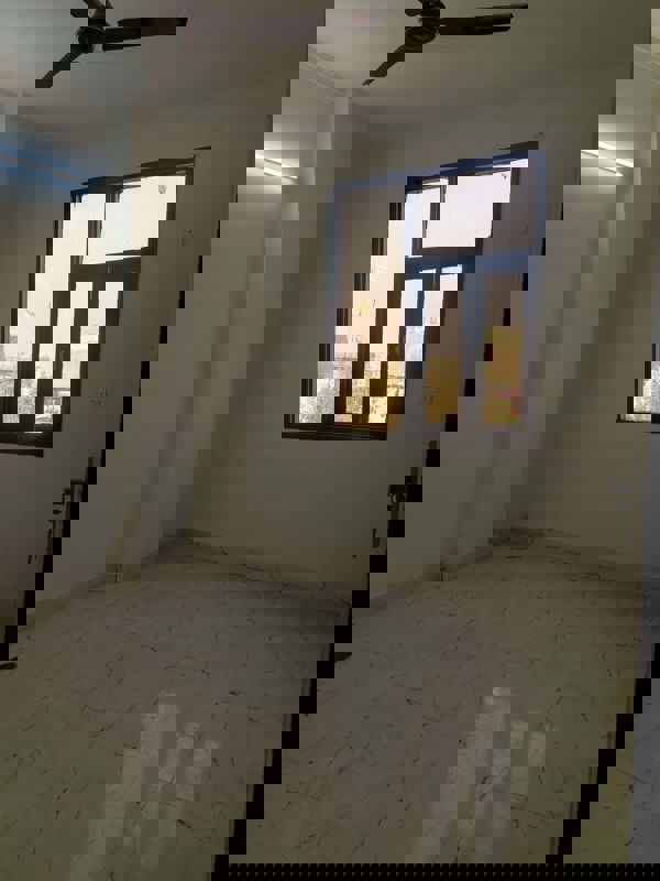 1 BHK Builder Floor For Rent in Paryavaran Complex