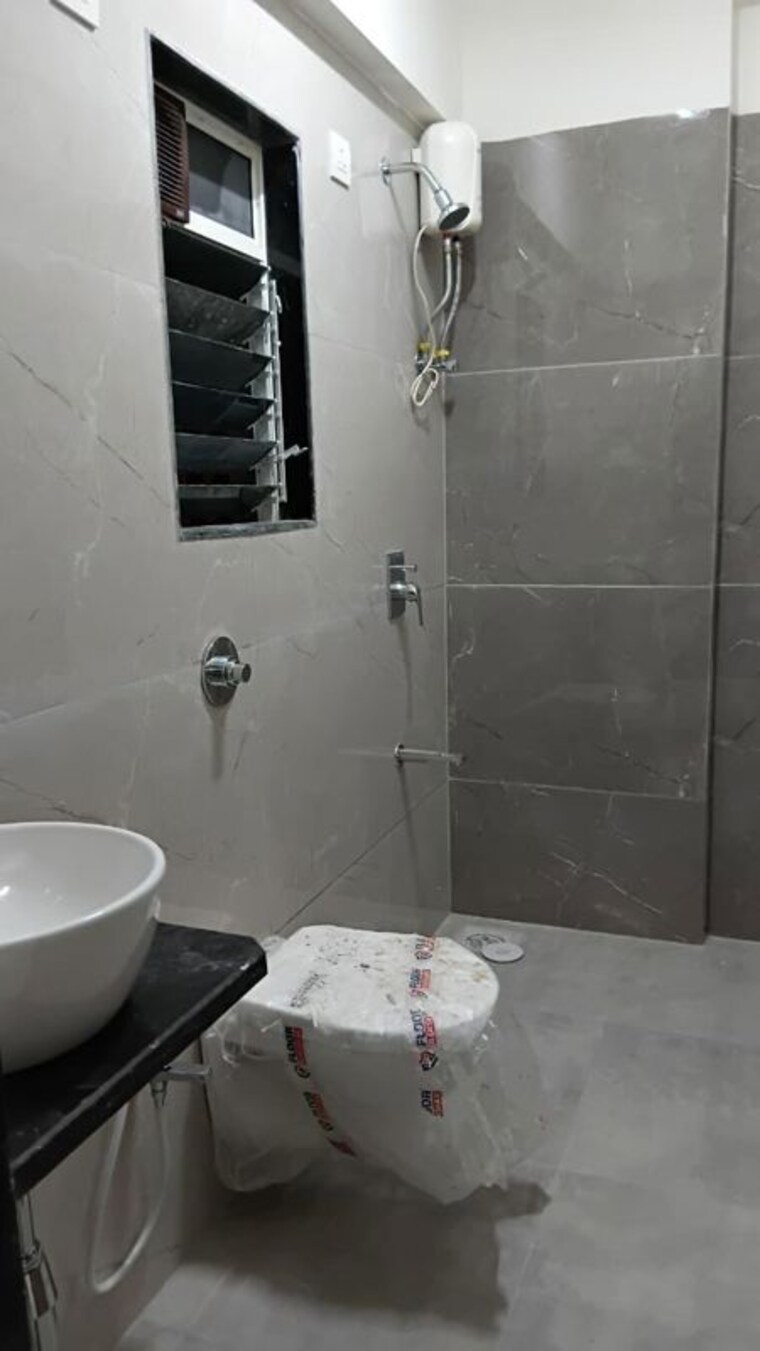 Bathroom, abids 3 Bedroom 1716 Sq.Ft. Apartment In Abids Hyderabad 9799586