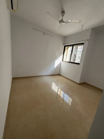 Room in 2 BHK Apartment at Lodha Downtown, Dombivli East – for Rent
