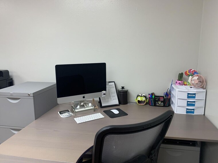 Team Area, laxmi nagar Commercial Office Space 1000 Sq.Ft. In Laxmi Nagar Delhi 9799643