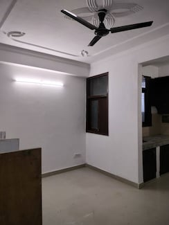 1 BHK Builder Floor For Rent in Paryavaran Complex