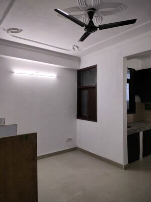 1 BHK Builder Floor For Rent in Paryavaran Complex
