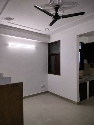 1 BHK Builder Floor For Rent in Paryavaran Complex