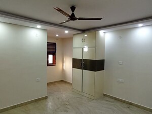 Room in 2 BHK Builder Floor at West Patel Nagar – for Sale
