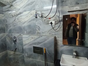 Team Area in 2 BHK Builder Floor at West Patel Nagar – for Sale