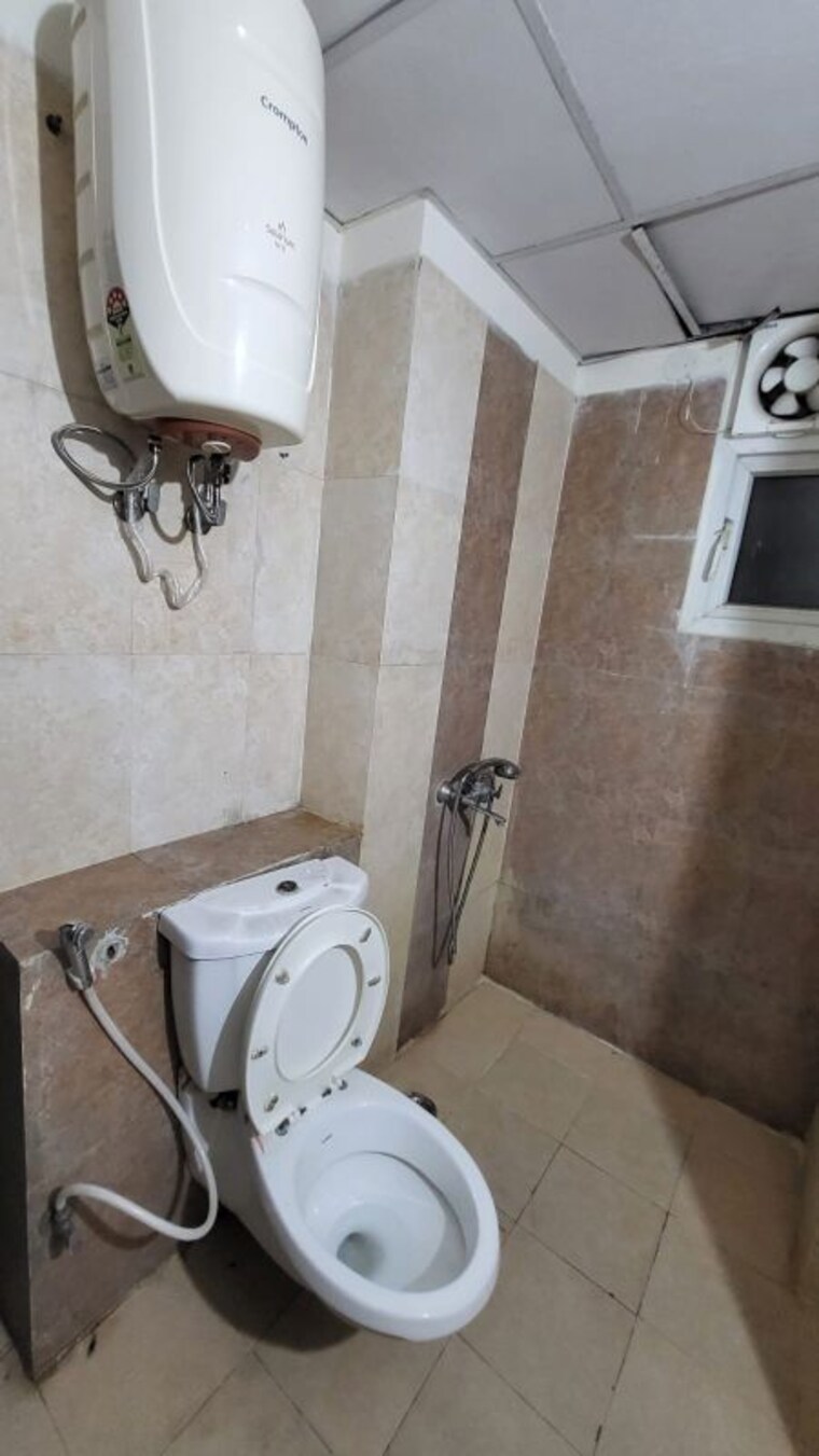 Bathroom, ss-linden 4 Bedroom 2700 Sq.Ft. Builder Floor In Sector 84 Gurgaon 9799652