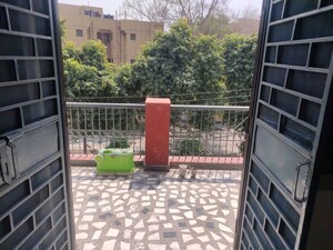 1 RK Independent House For Rent in RWA Apartments Sector 27, Sector 27