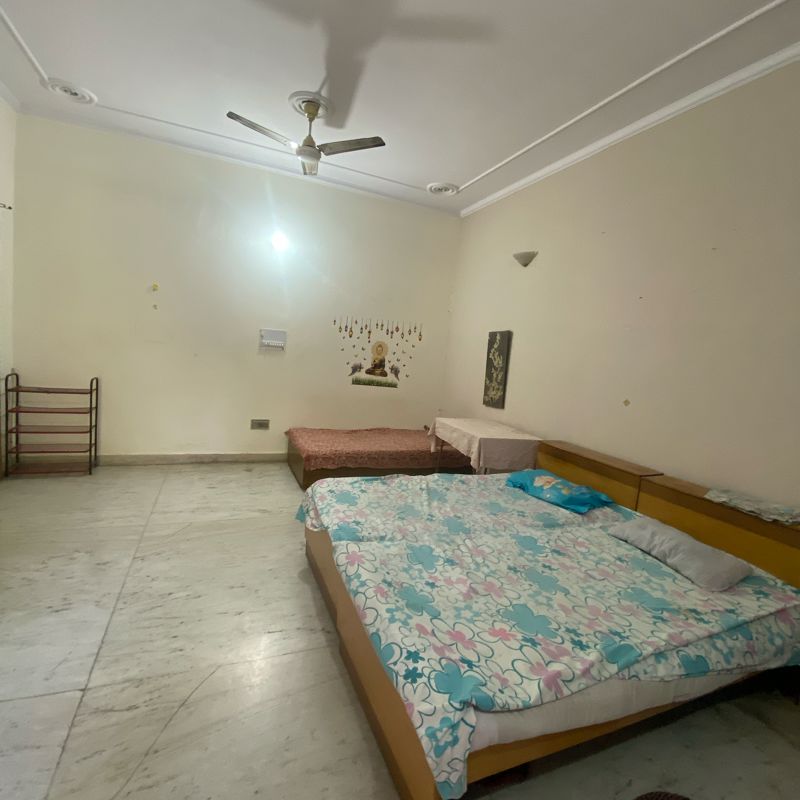 3 BHK + Servant Room Independent House For Rent in Sector 21A