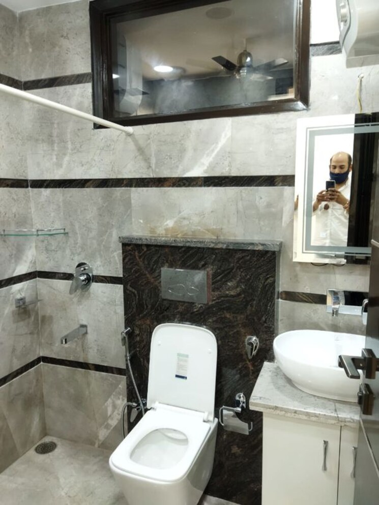 undefined, east of kailash 3 Bedroom 1125 Sq.Ft. Builder Floor In East Of Kailash Delhi 9799685