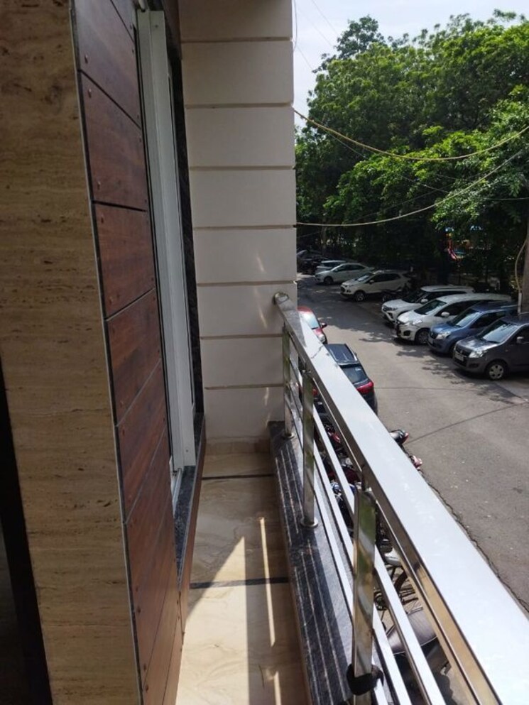 Balcony, east of kailash 3 Bedroom 1125 Sq.Ft. Builder Floor In East Of Kailash Delhi 9799685