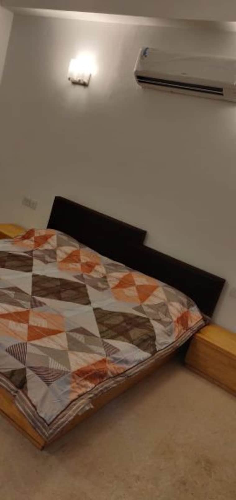 Bedroom, ss-almeria 3.5 Bedroom 2000 Sq.Ft. Apartment In Sector 84 Gurgaon 9799698