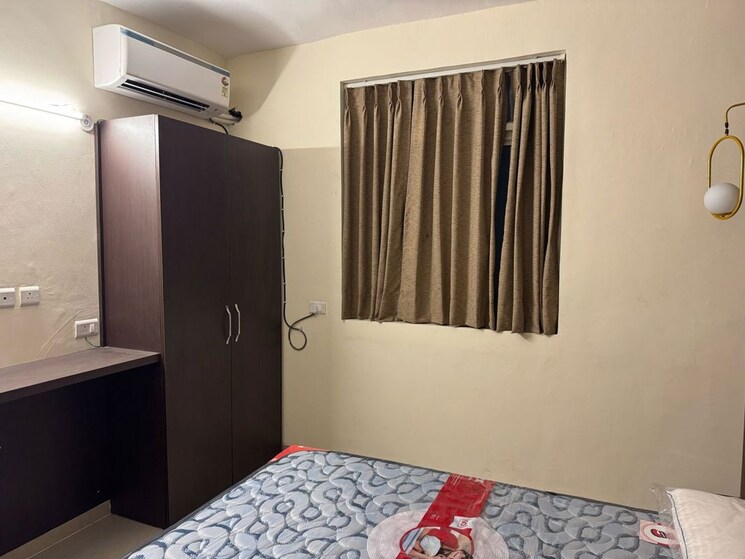Bedroom, omaxe-r2 3 Bedroom 1550 Sq.Ft. Apartment In Gomti Nagar Lucknow 9799699
