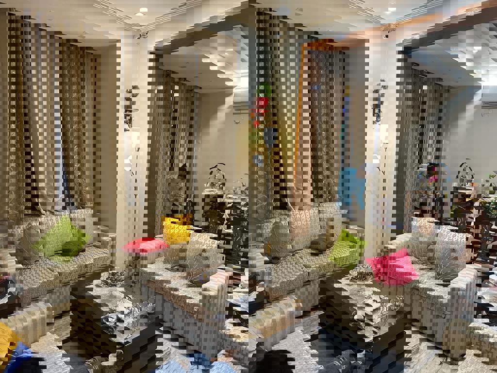 3 BHK + Pooja Room,Servant Room Apartment For Rent in Sector 6 Dwarka