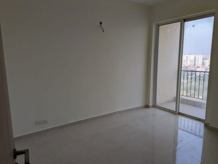 Room, dlf-new-town-heights-i 3.5 Bedroom 1930 Sq.Ft. Apartment In Sector 90 Gurgaon 9799737