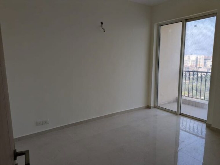 Room, dlf-new-town-heights-i 3.5 Bedroom 1930 Sq.Ft. Apartment In Sector 90 Gurgaon 9799737