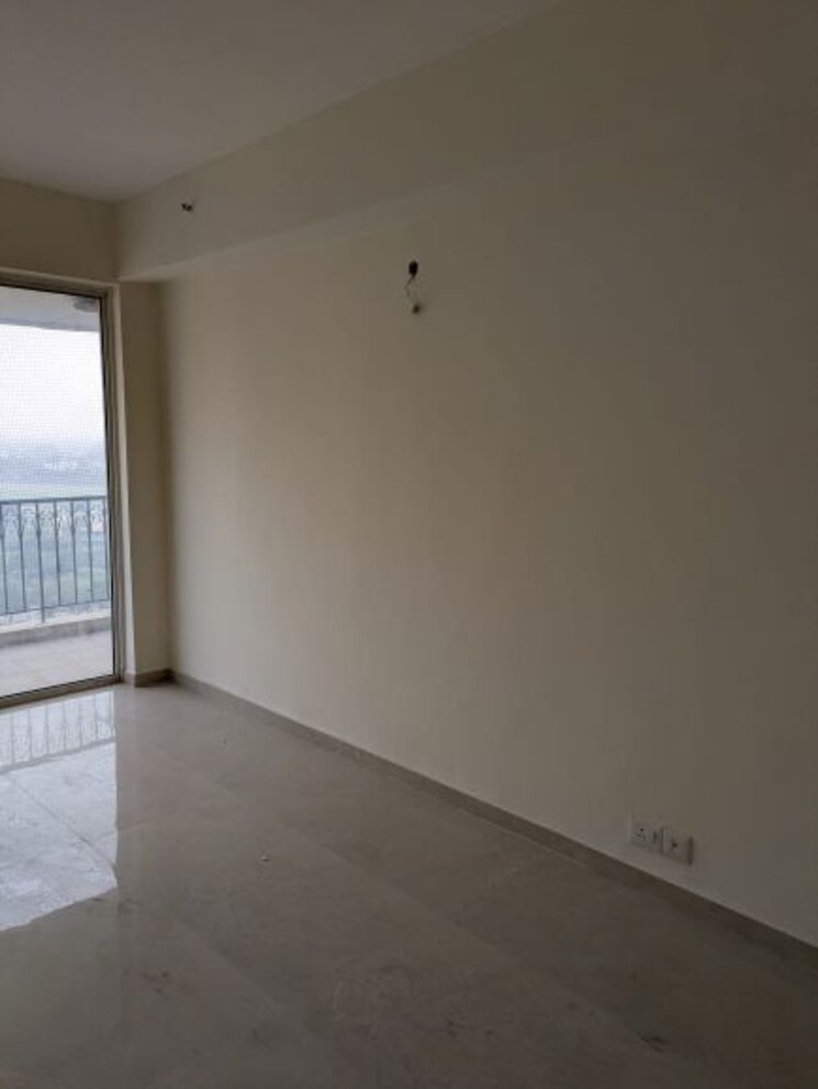 Room, dlf-new-town-heights-i 3.5 Bedroom 1930 Sq.Ft. Apartment In Sector 90 Gurgaon 9799737