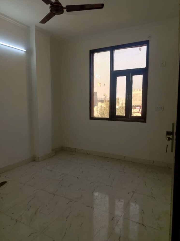 Room, neb sarai 2 Bedroom 850 Sq.Ft. Builder Floor In Neb Sarai Delhi 9799743