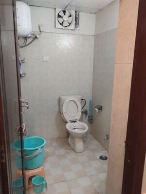 Bathroom in 2 BHK Apartment at Omaxe Heights II, Gomti Nagar – for Rent