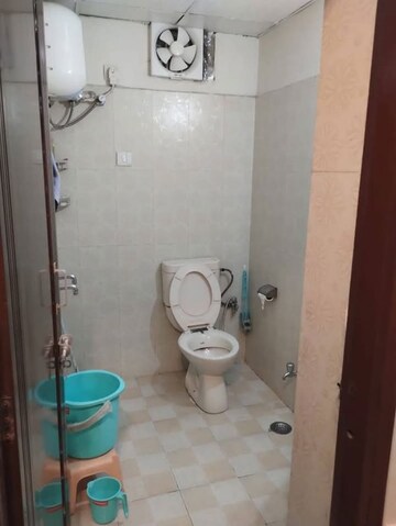 Bathroom in 2 BHK Apartment at Omaxe Heights II, Gomti Nagar – for Rent