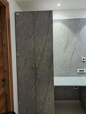 Furnished Amenities in 1.5 BHK Independent House at RWA Apartments Sector 15, Sector 15 – for Rent